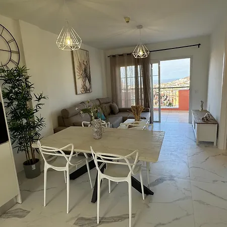 255 Charming Attic Cristianos Amazing View شقة